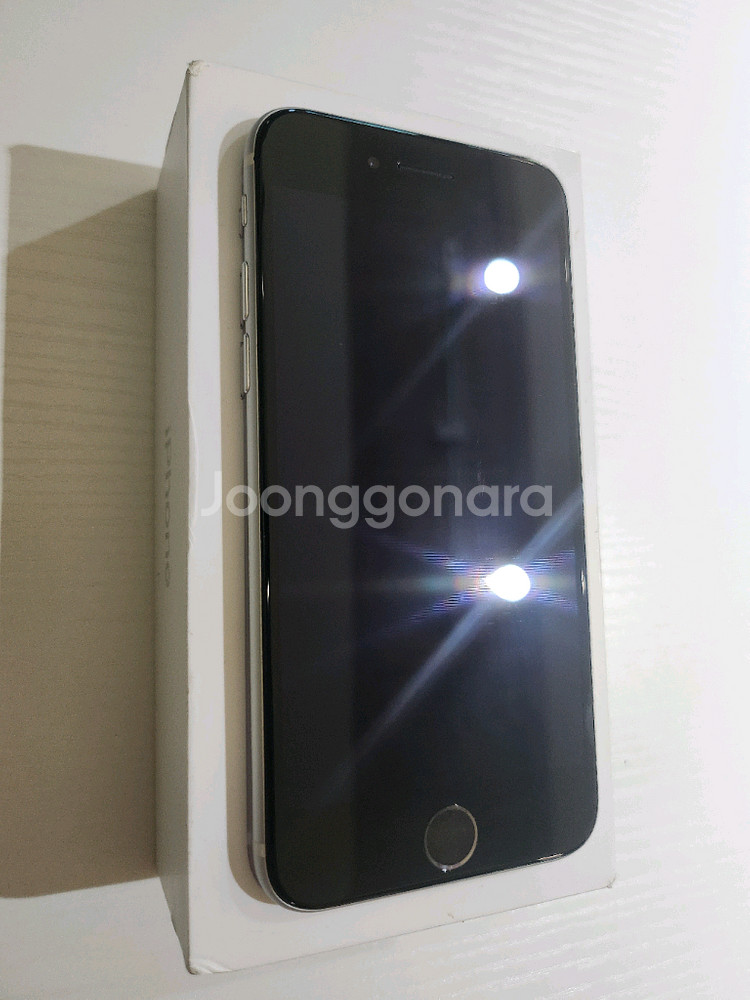 아이폰 SE2 256GB 화이트 배터리[100%]--8