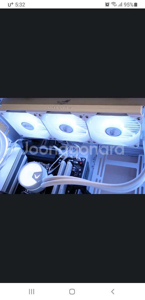 발키리 A360 ARGB 화이트 수랭쿨러 팝니다 박스--3