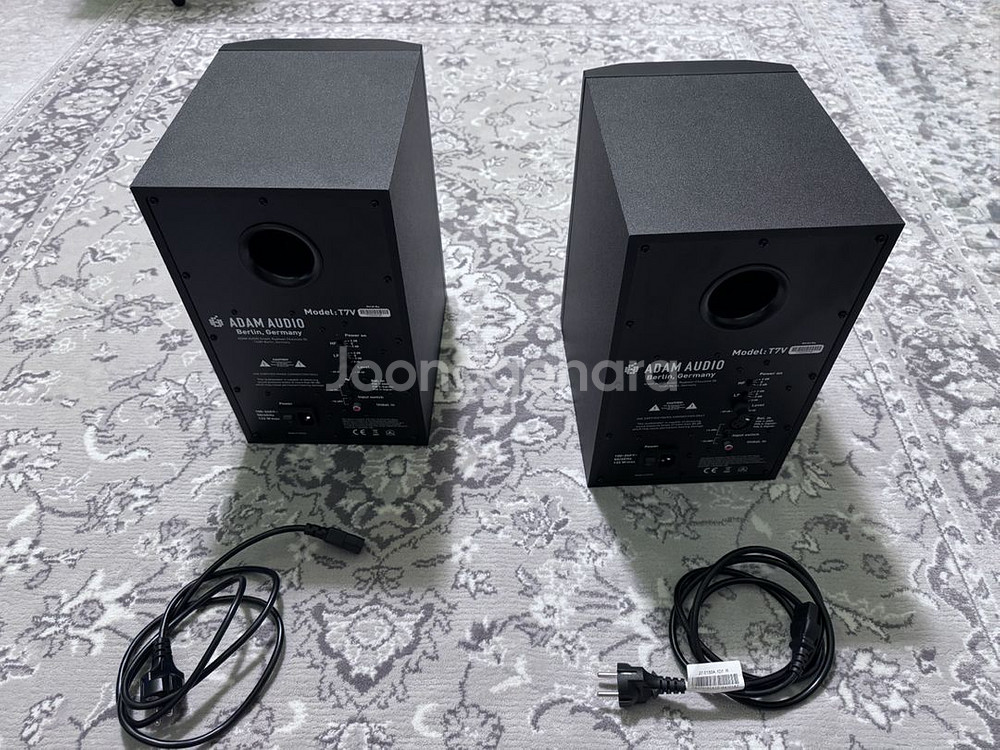 ADAM AUDIO T7V 미디용 스피커 1조--1