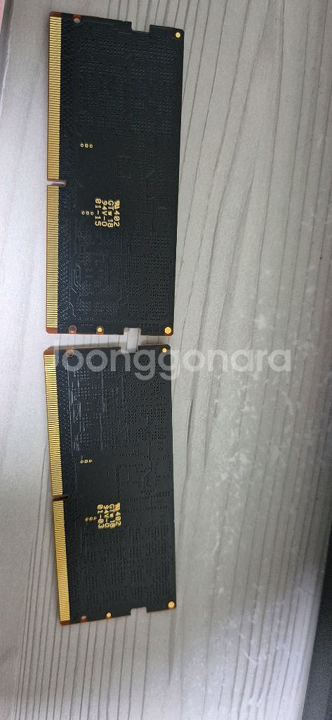 Crucial DDR5 16GB 램 2개--1