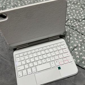 아이패드 미니 7 구조독 키보드 팝니다