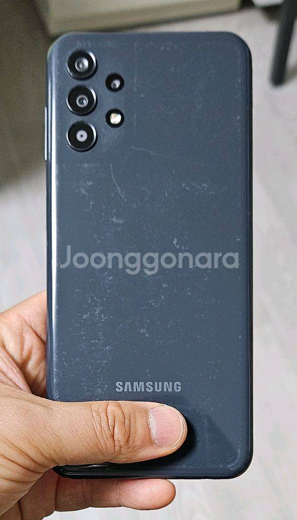 갤럭시 A13 블랙 64GB 싸게 팝니다.--1