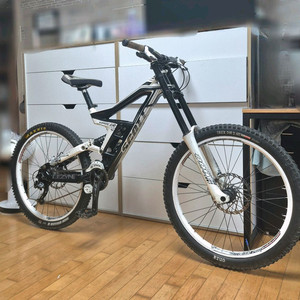스캇 갬블러 다운힐 풀샥 mtb 판매 대차