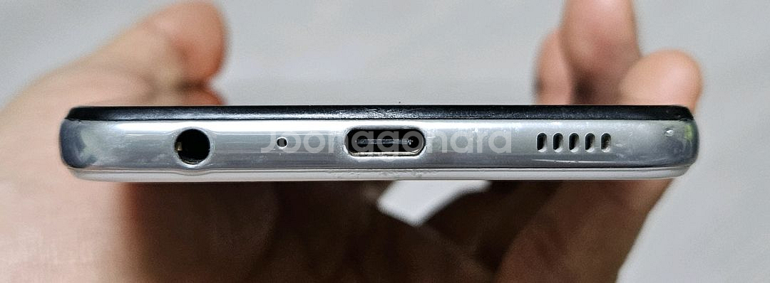 갤럭시 A32 화이트 64GB 싸게 팝니다.--3