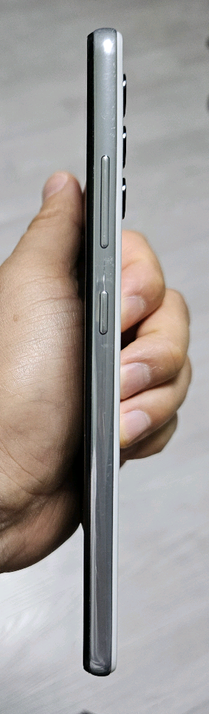 갤럭시 A32 화이트 64GB 싸게 팝니다.--4