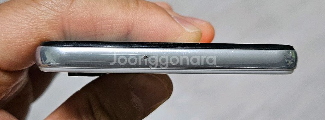 갤럭시 A32 화이트 64GB 싸게 팝니다.--2