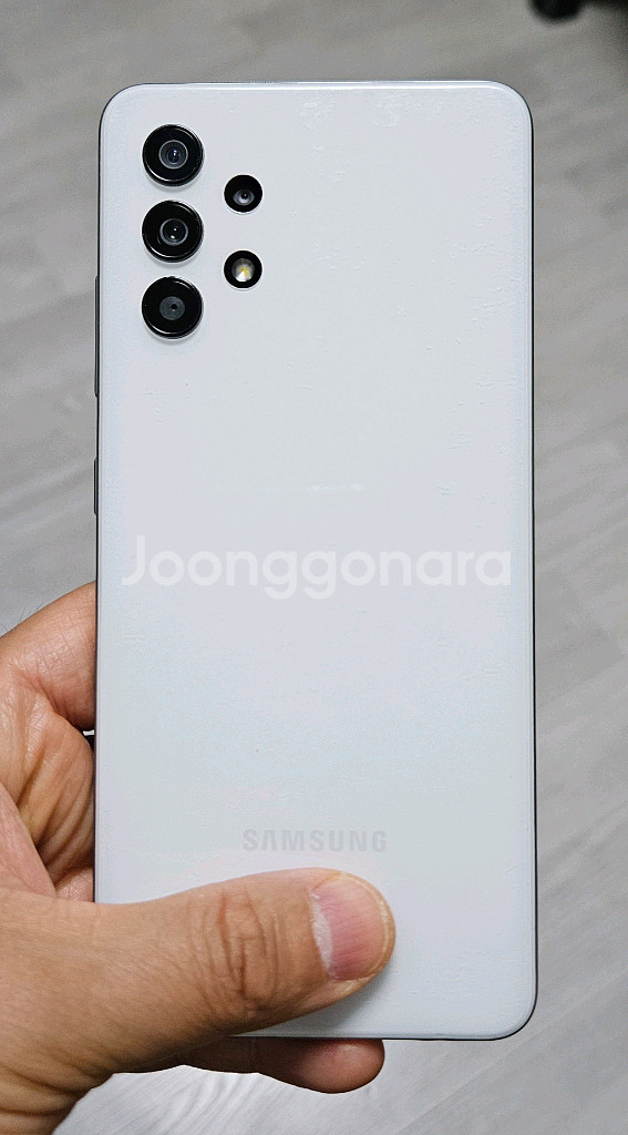 갤럭시 A32 화이트 64GB 싸게 팝니다.--1