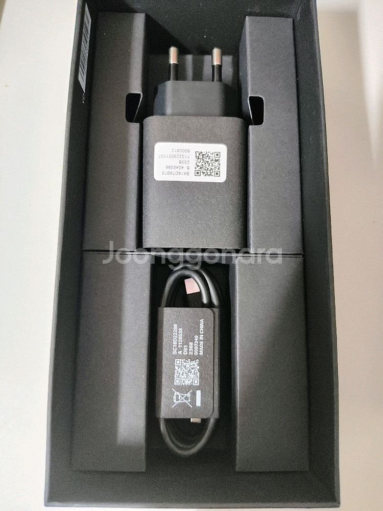 모토로라 레이저 40 울트라 256g--4