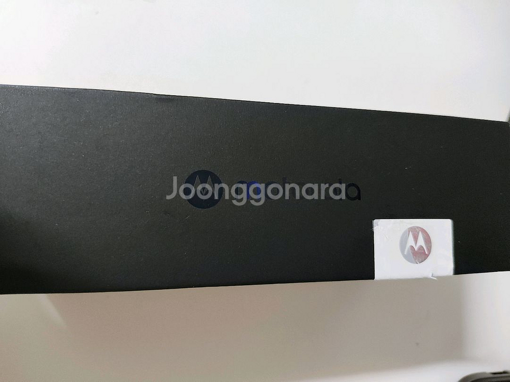 모토로라 레이저 40 울트라 256g--1