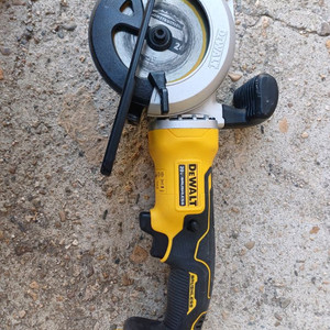 DeWALT DCS571 원형 톱 판매