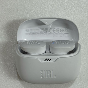 JBL TUNE BUDS 이어폰