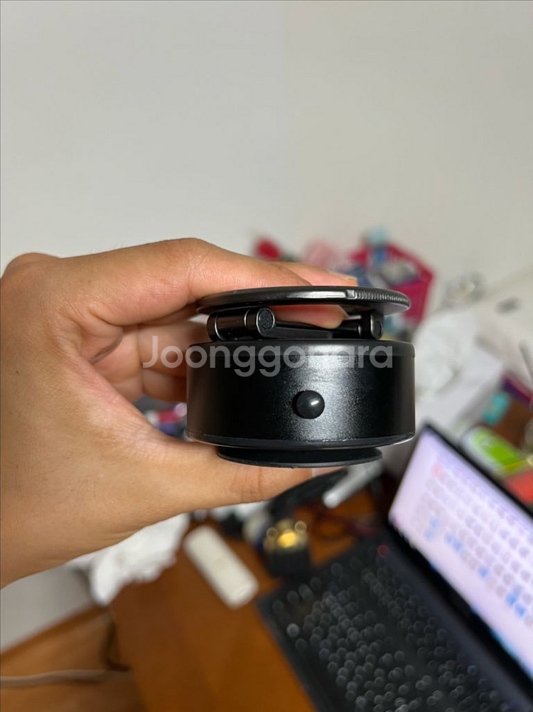 WONEW 진공 흡착 핸드폰 거치대(맥세이프 충전식)--3