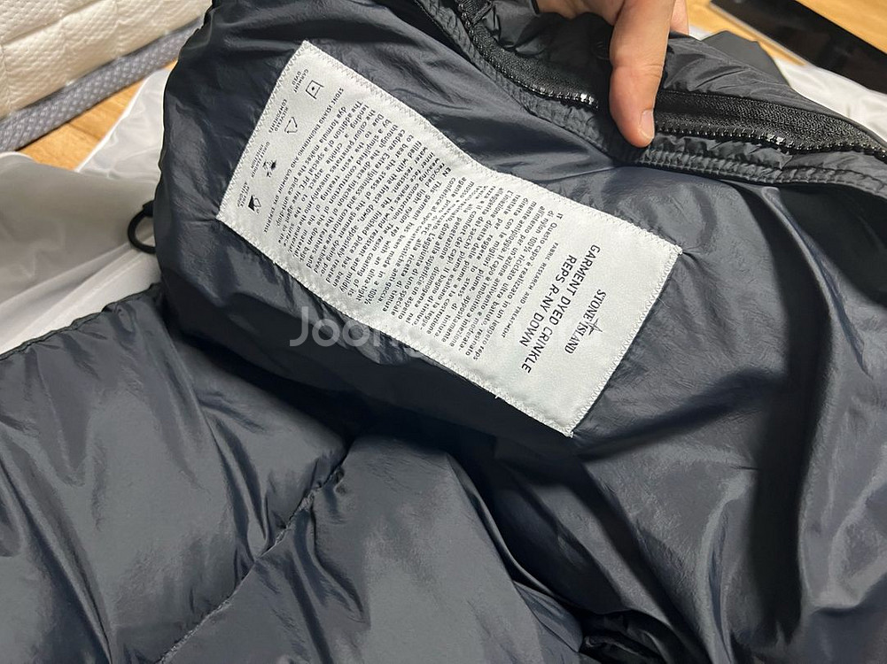 [s] 24fw 스톤아일랜드 크링클랩스 패딩 블랙--4