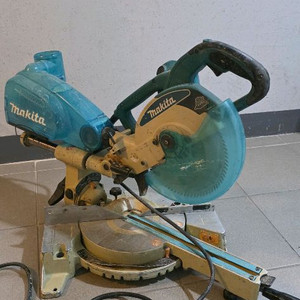 마끼다 ls0814 슬라이딩 각도절단기