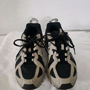 뉴발란스 610 스니커즈