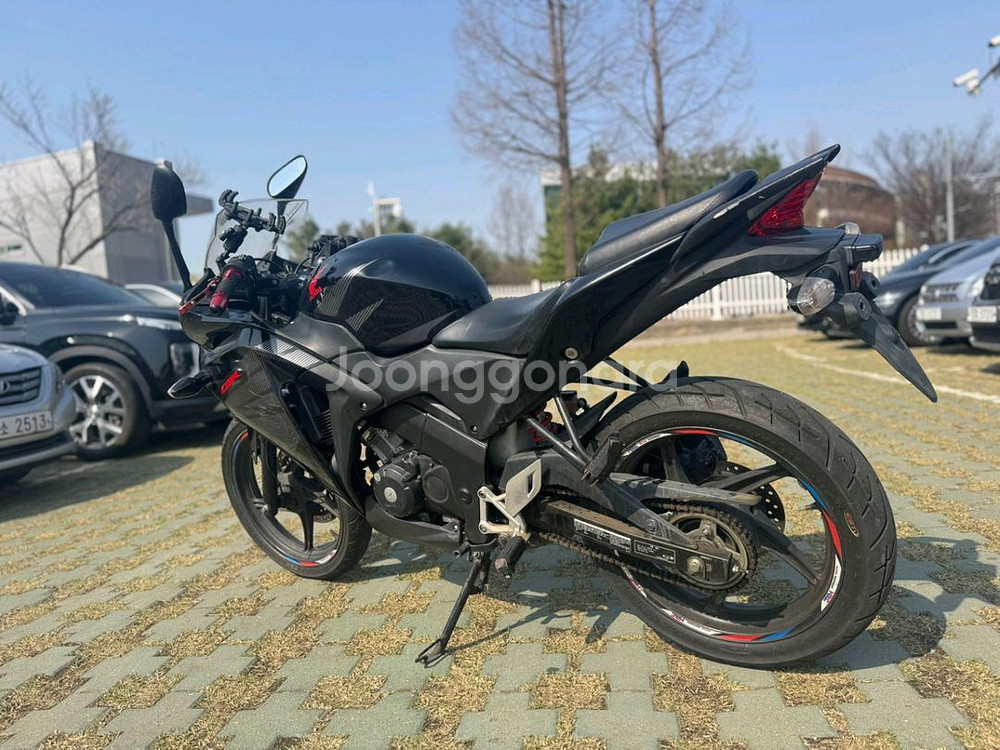 혼다 cbr125 17년형 짧은키로수 판매합니다--5