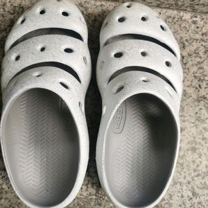 킨 keen 요기 슬리퍼 남여공용 250사이즈 단품