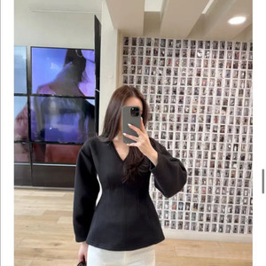 새상품)더로랑 Hourglass sweatshirt
