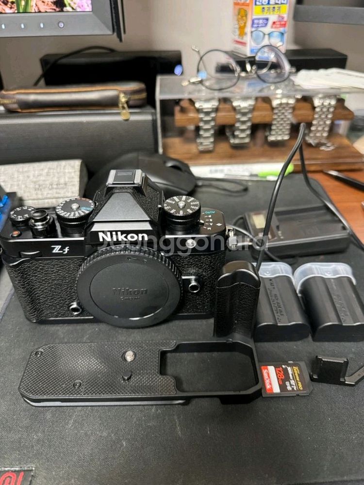 니콘Zf 미러리스40/2 SE Kit 팝니다--0