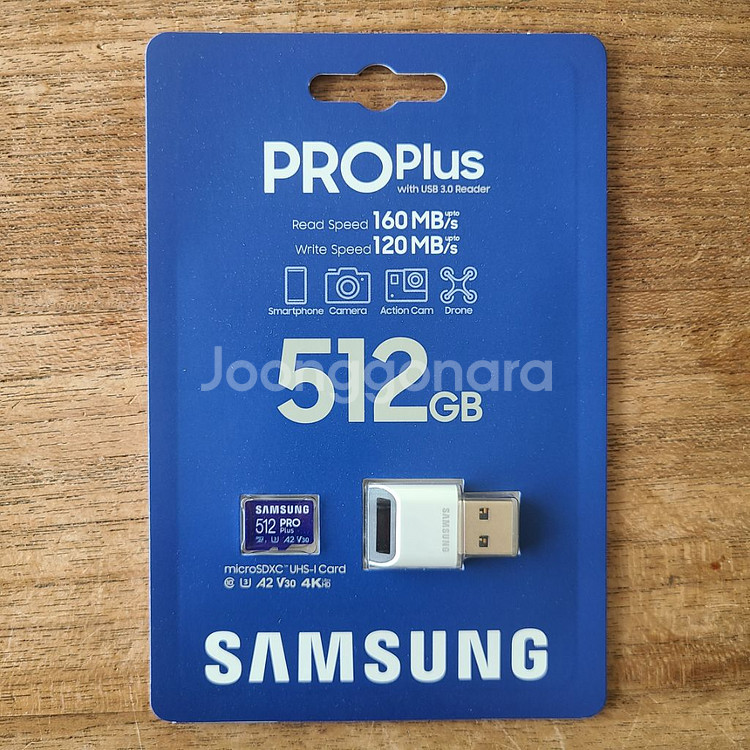 (새상품)삼성 SD카 PRO Plus 512GB+리더기--0