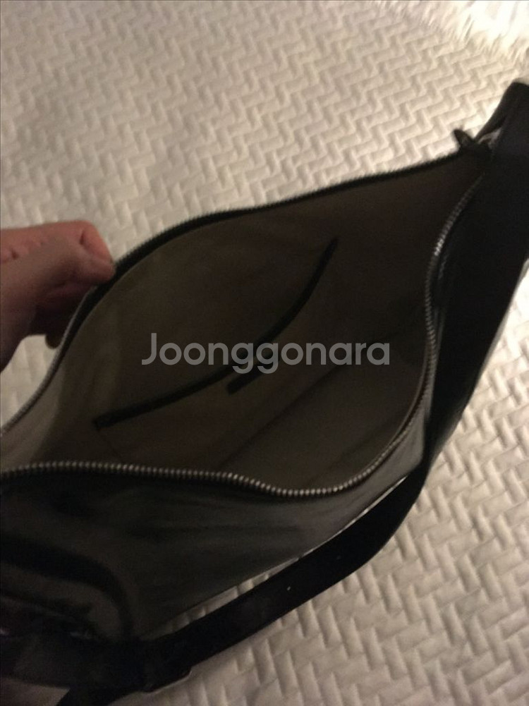썸웨어버터 로티 빅백 블랙--1