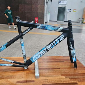 콘스탄틴 피타 25년식 무하자급