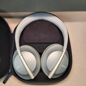 Bose 노이즈캔슬링 헤드폰 NC 700