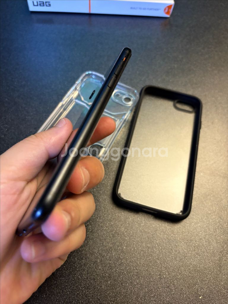 아이폰 SE2 블랙 256GB--1