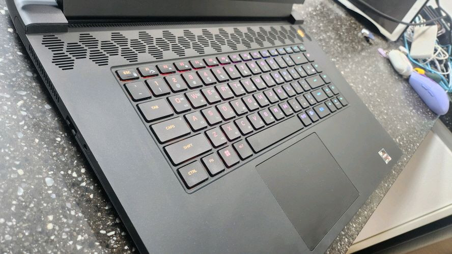 델 17.3인치 에일리언웨어/라이젠9,RTX3080Ti--5