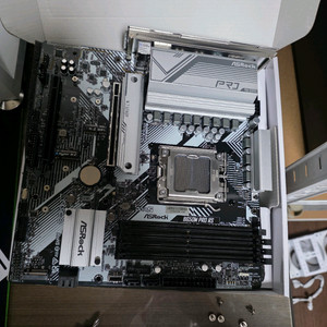 애즈락 b650m pro rs + 몬스터가츠 800w