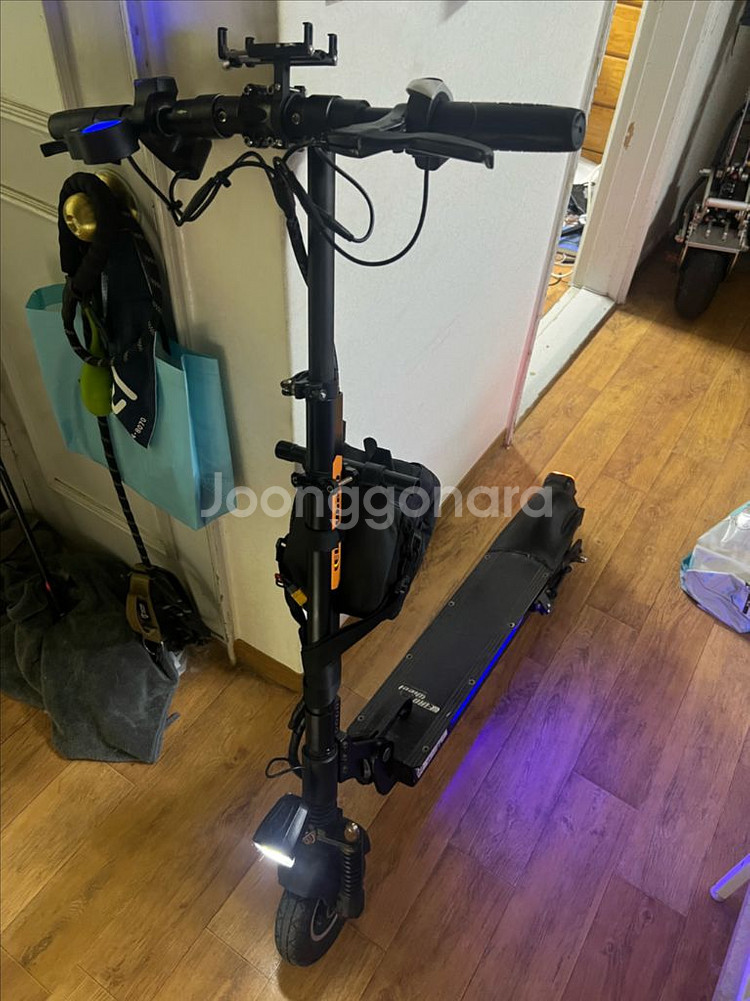 전동 킥보드 ts600 대리용 보조배터리 장착--0