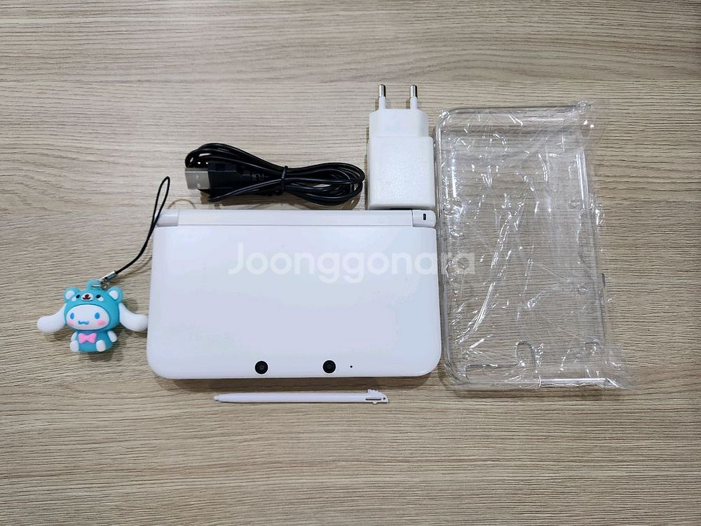 닌텐도 3DS XL 화이트 셋트 판매합니다--1