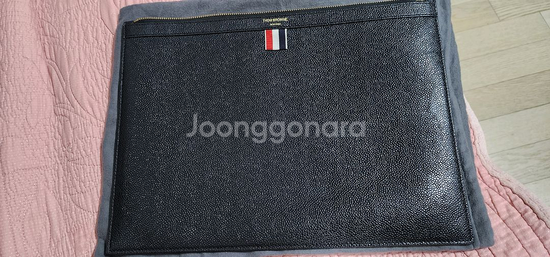 톰브라운 클러치 사이즈L s급--0