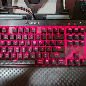 커세어 K70 LUX 게이밍 키보드 COSAIR