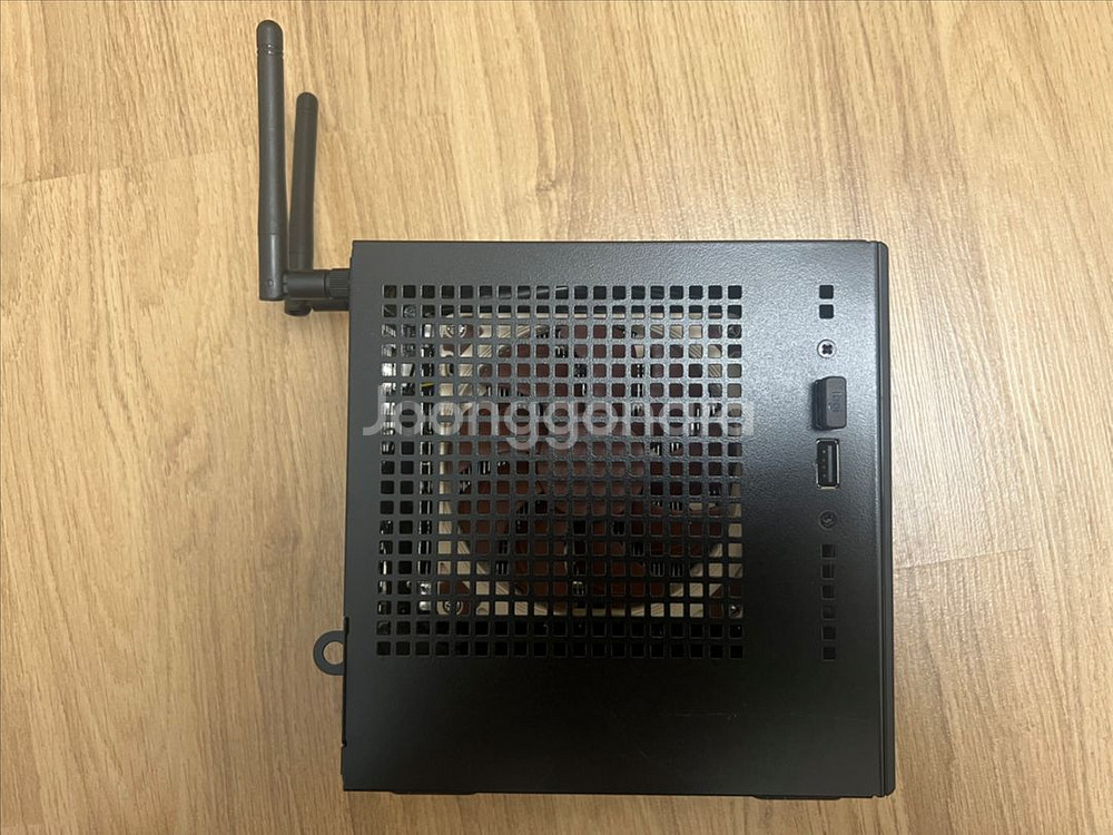asrock DeskMini X600 완성품 팝니다--1