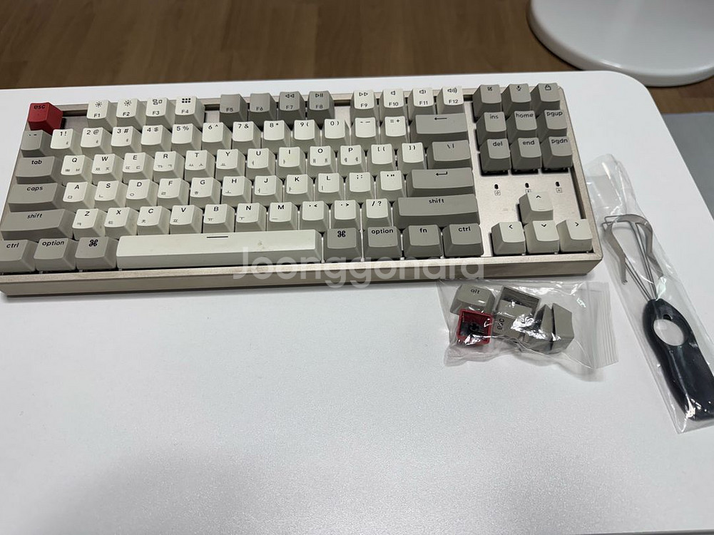 Keychron K8 레트로 텐키리스--0