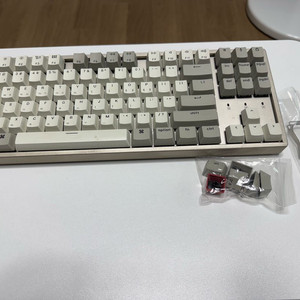 Keychron K8 레트로 텐키리스