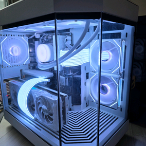 라이젠5 9600X RTX5060TI HYTE 본체