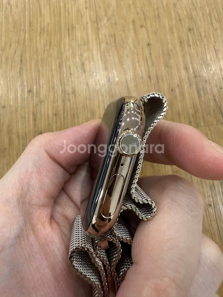 애플워치10 46mm티타늄골드 애케플o 팝니다--1