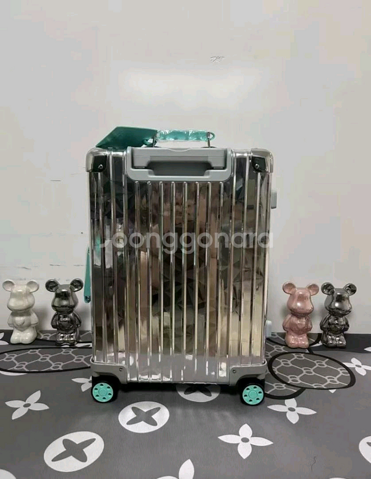 RIMOWA 티파니 콜라보 기내용 캐리어--1