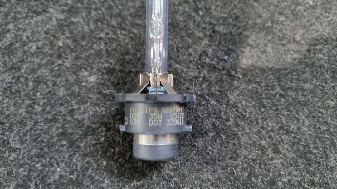 구형 아우디 A6 hid발라스터 hid벌브 팝니다 이미지