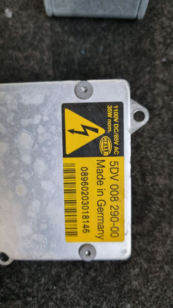 구형 아우디 A6 hid발라스터 hid벌브 팝니다 이미지