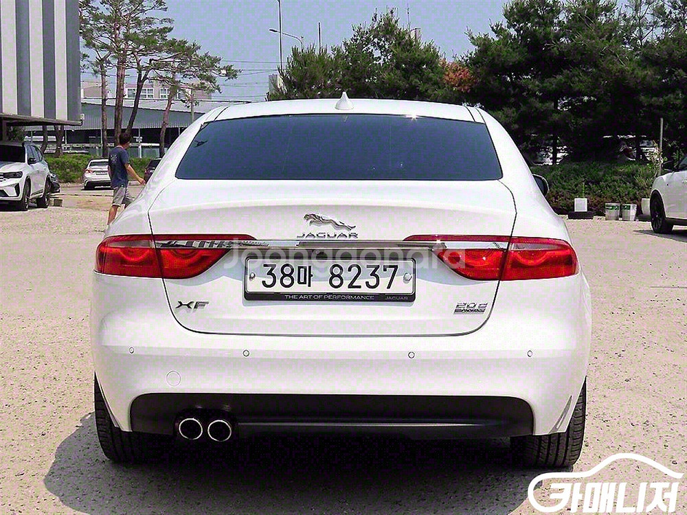 [재규어]XF(X260) 2.0D 프레스티지 AWD #--3