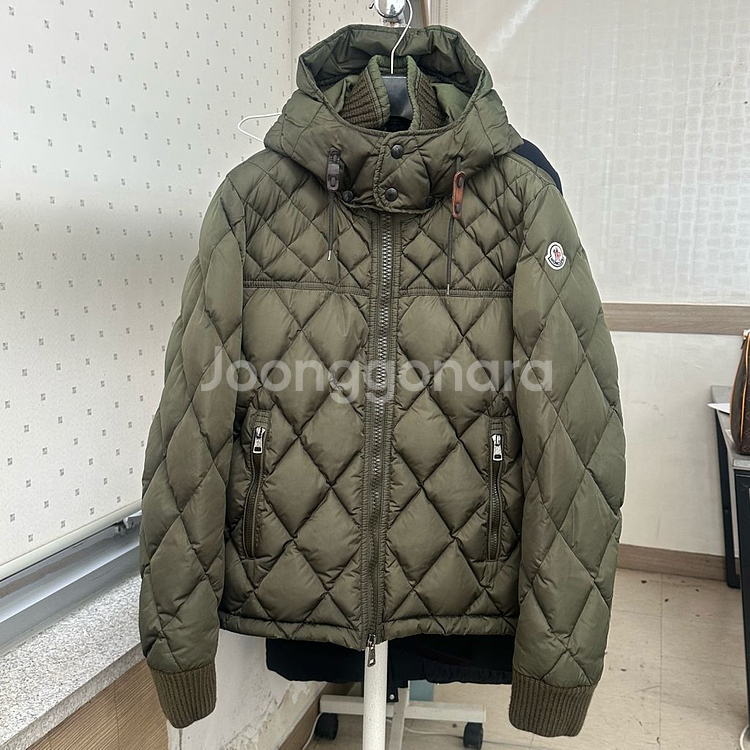 몽클레어 퀼팅 패딩 카키 1사이즈--0
