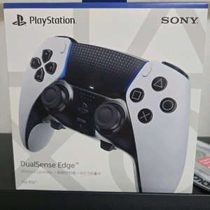 PS5 듀얼센스 엣지 거의 새상품 팝니다.