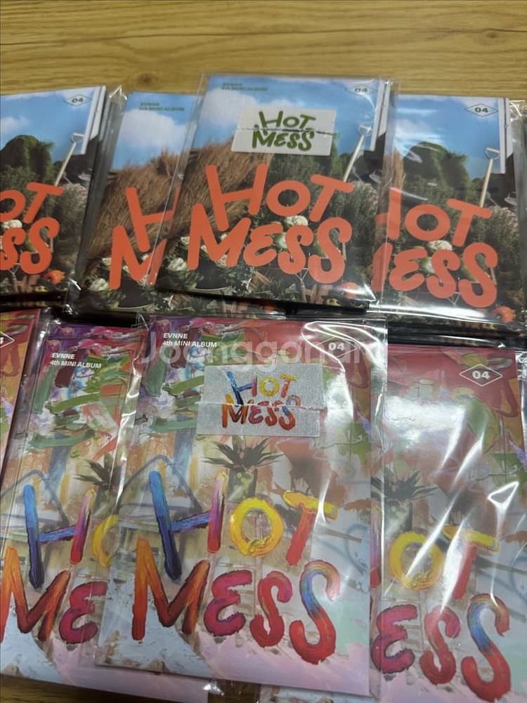 이븐 4집 핫메스 Hot mess 포카앨범 (미개봉)--1