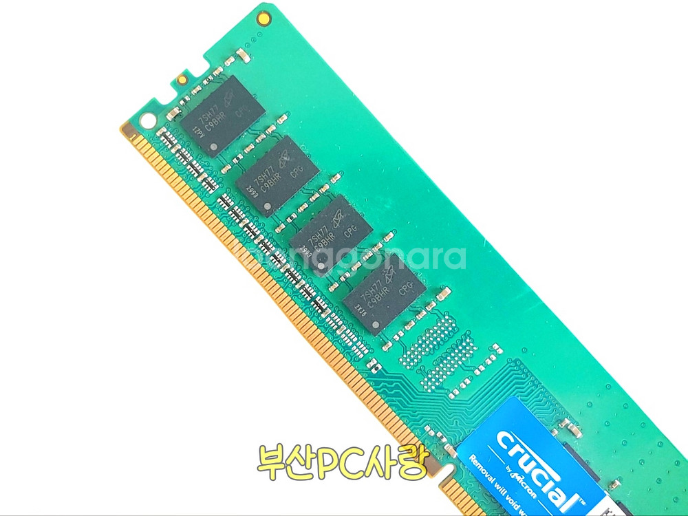 마이크론 DDR4 2400T 8GB PC용 메모리--2