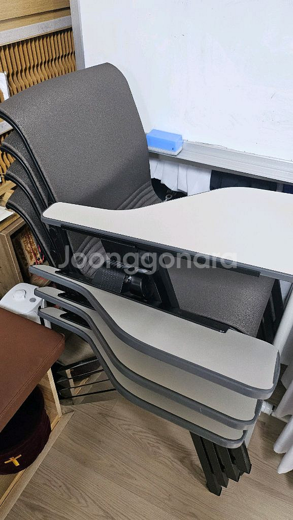 강의식 의자--2