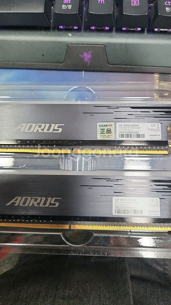 DDR4 4400 16기가 8G 2개 기가바이트 RGB--0