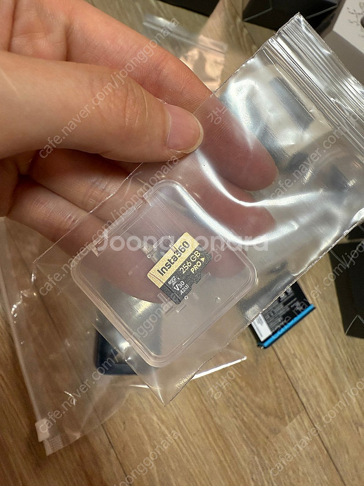 인스타360X4 + 256g 메모리카드--4